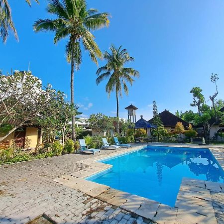 Surfers Beachfront Lombok Hotel Kuta  Kültér fotó